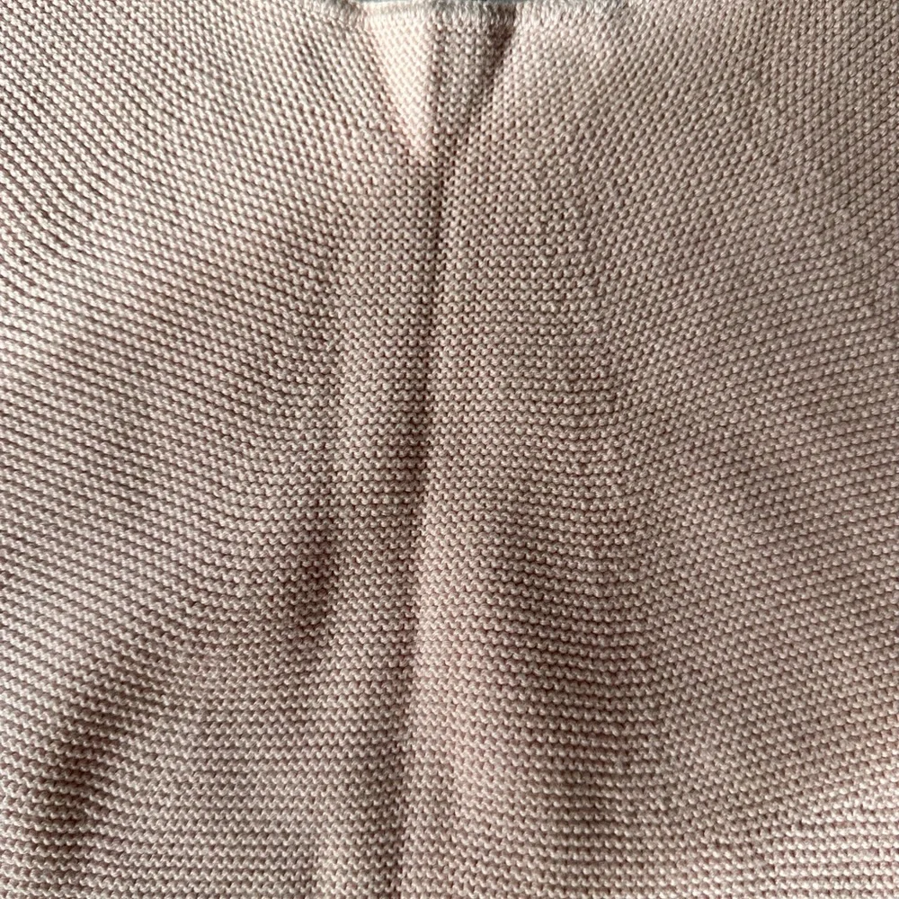 Uniqlo Dusty Pink Textured Knit Crewneck Sweater | Raglan Sleeve Pullover - Picture 8 of 10